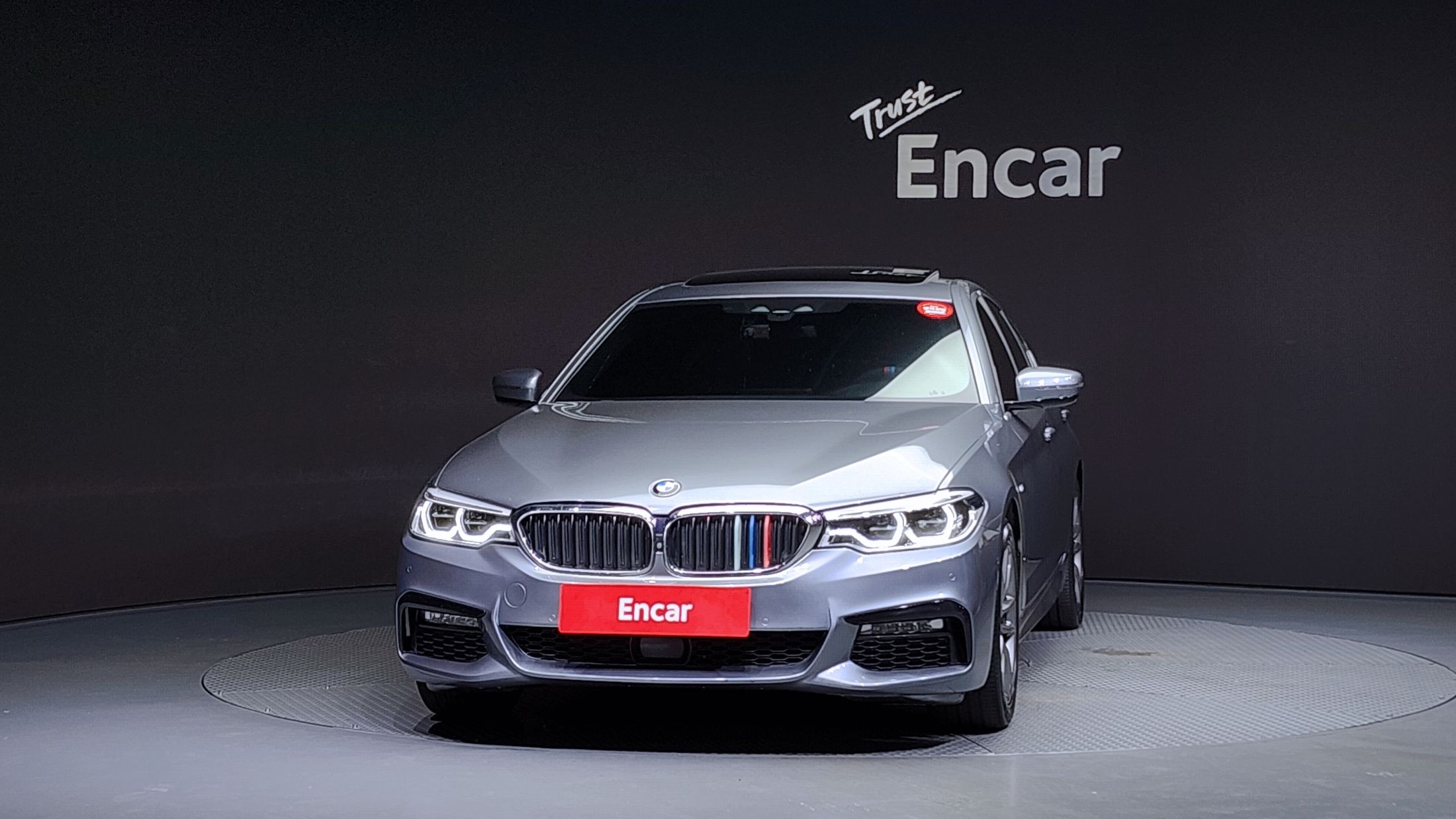 BMW 5-SERIES G30 2017