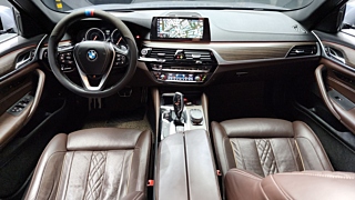 BMW 5-SERIES G30 2017
