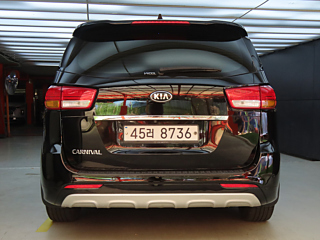 KIA CARNIVAL 2017