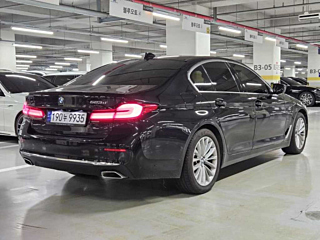 BMW 5-SERIES G30 2023