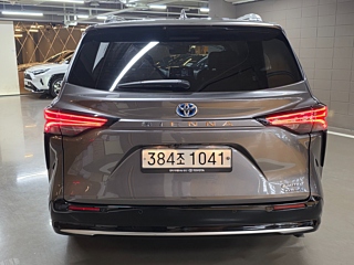 TOYOTA SIENNA 2023