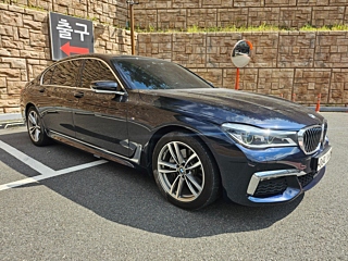 BMW 7-SERIES G11 2018