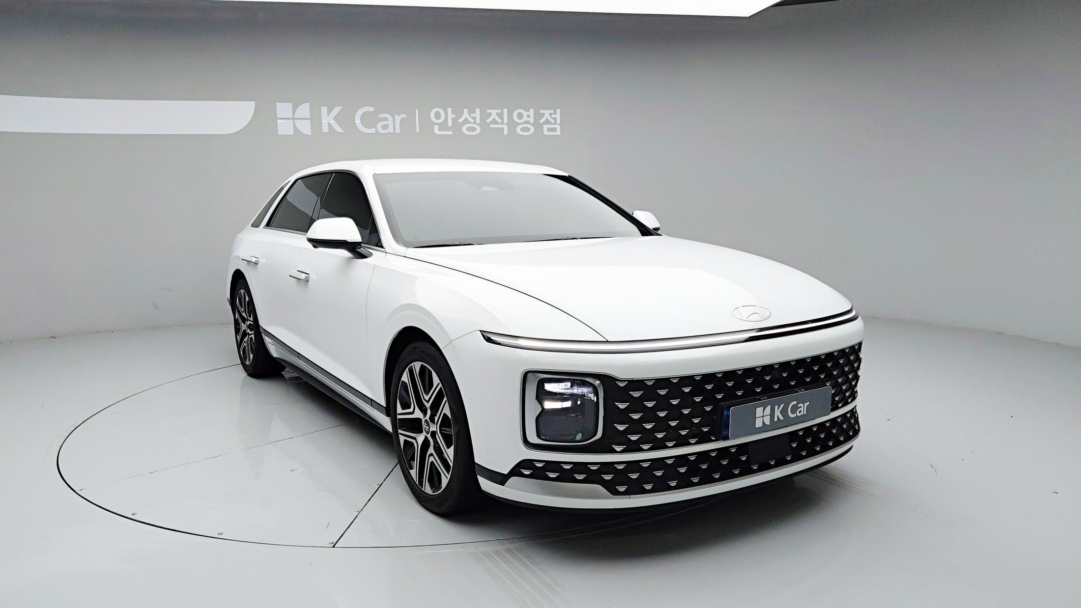 HYUNDAI GRANDEUR GN7 2023