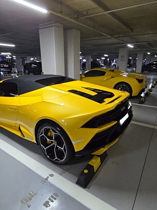 LAMBORGHINI HURACAN 2023