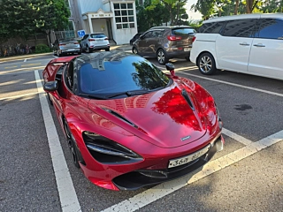 MCLAREN 720S 2018