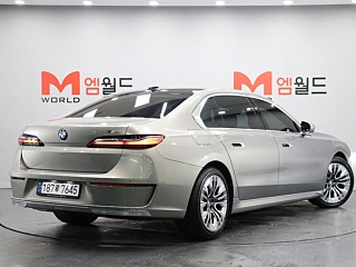 BMW 7-SERIES G70 2023