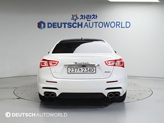 MASERATI GHIBLI 2017