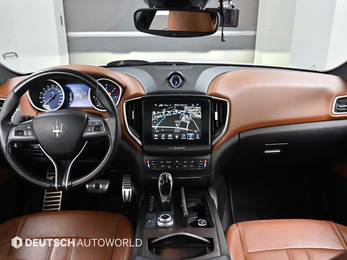 MASERATI GHIBLI 2017