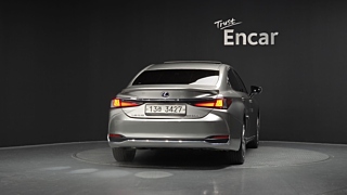 LEXUS ES300H 2019