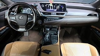 LEXUS ES300H 2019
