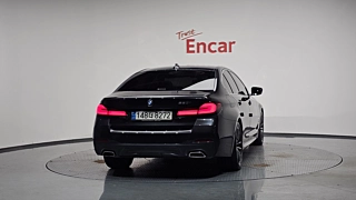 BMW 5-SERIES G30 2022