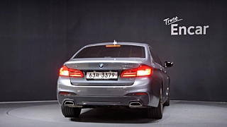 BMW 5-SERIES G30 2018