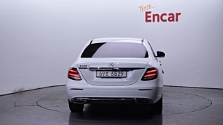 MERCEDES BENZ E-CLASS W213 2017