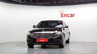 MERCEDES BENZ E-CLASS W213 2017