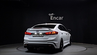 HYUNDAI AVANTE AD 2017