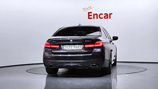 BMW 5-SERIES G30 2021