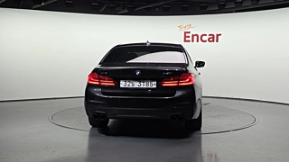 BMW 5-SERIES G30 2018