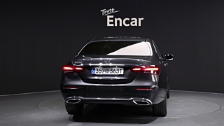 MERCEDES BENZ E-CLASS W213 2021