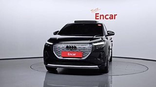 AUDI Q4 E-TRON F4 2023
