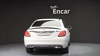 MERCEDES BENZ C-CLASS W205 2017