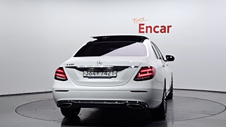 MERCEDES BENZ E-CLASS W213 2019