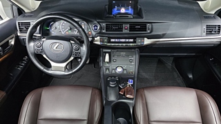 LEXUS CT200H 2018