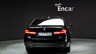 BMW 5-SERIES G30 2017