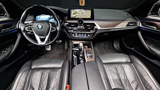 BMW 5-SERIES G30 2017