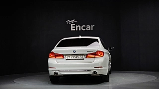BMW 5-SERIES G30 2019