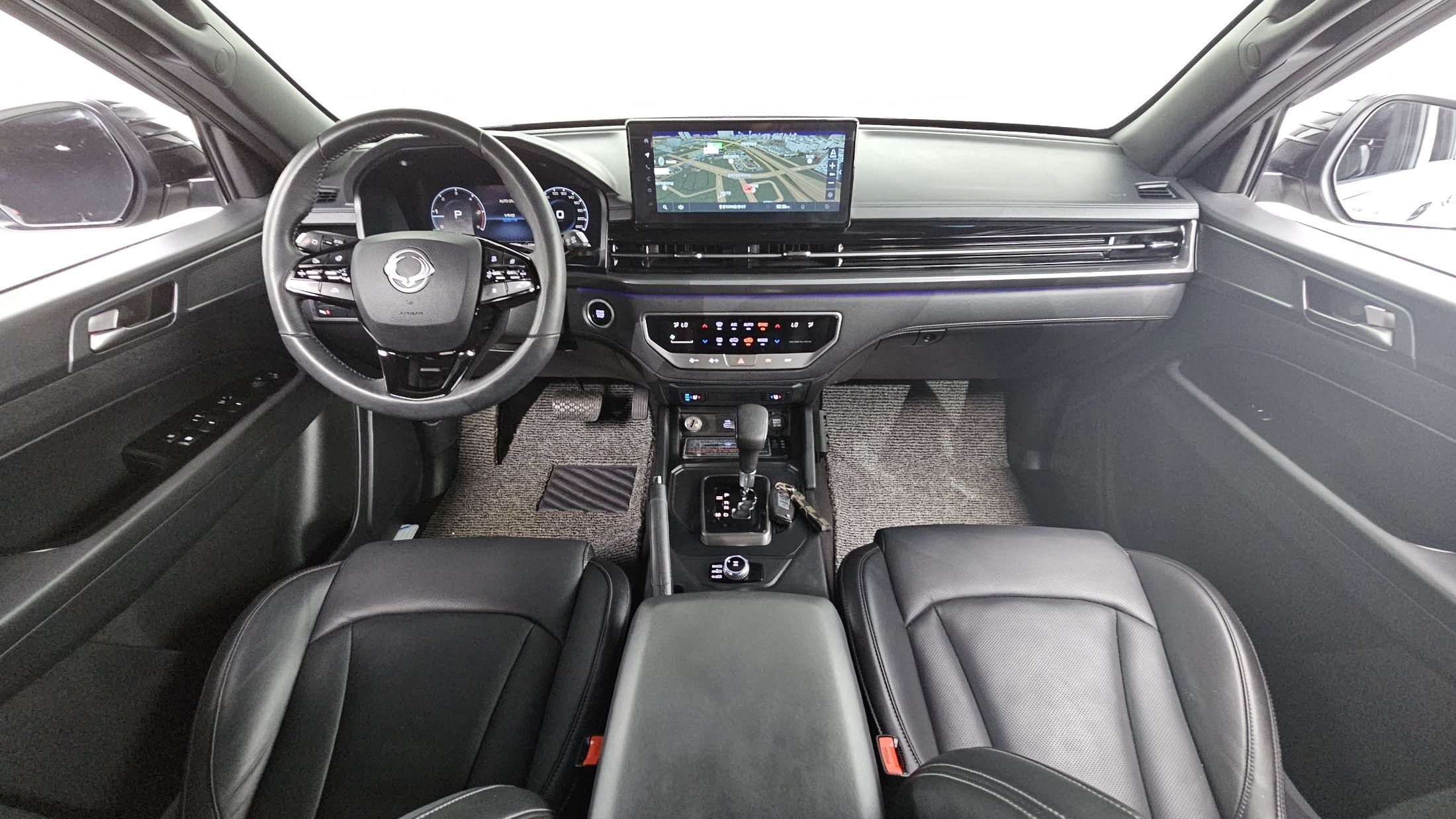 SSANGYONG REXTON SPORTS CAR 2025