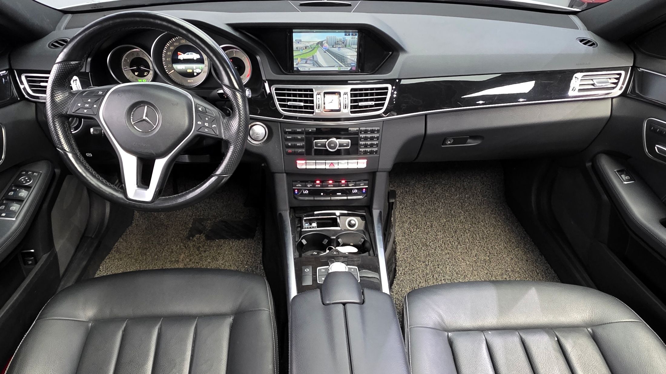 MERCEDES BENZ E-CLASS W212 2014