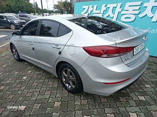 HYUNDAI AVANTE AD 2016