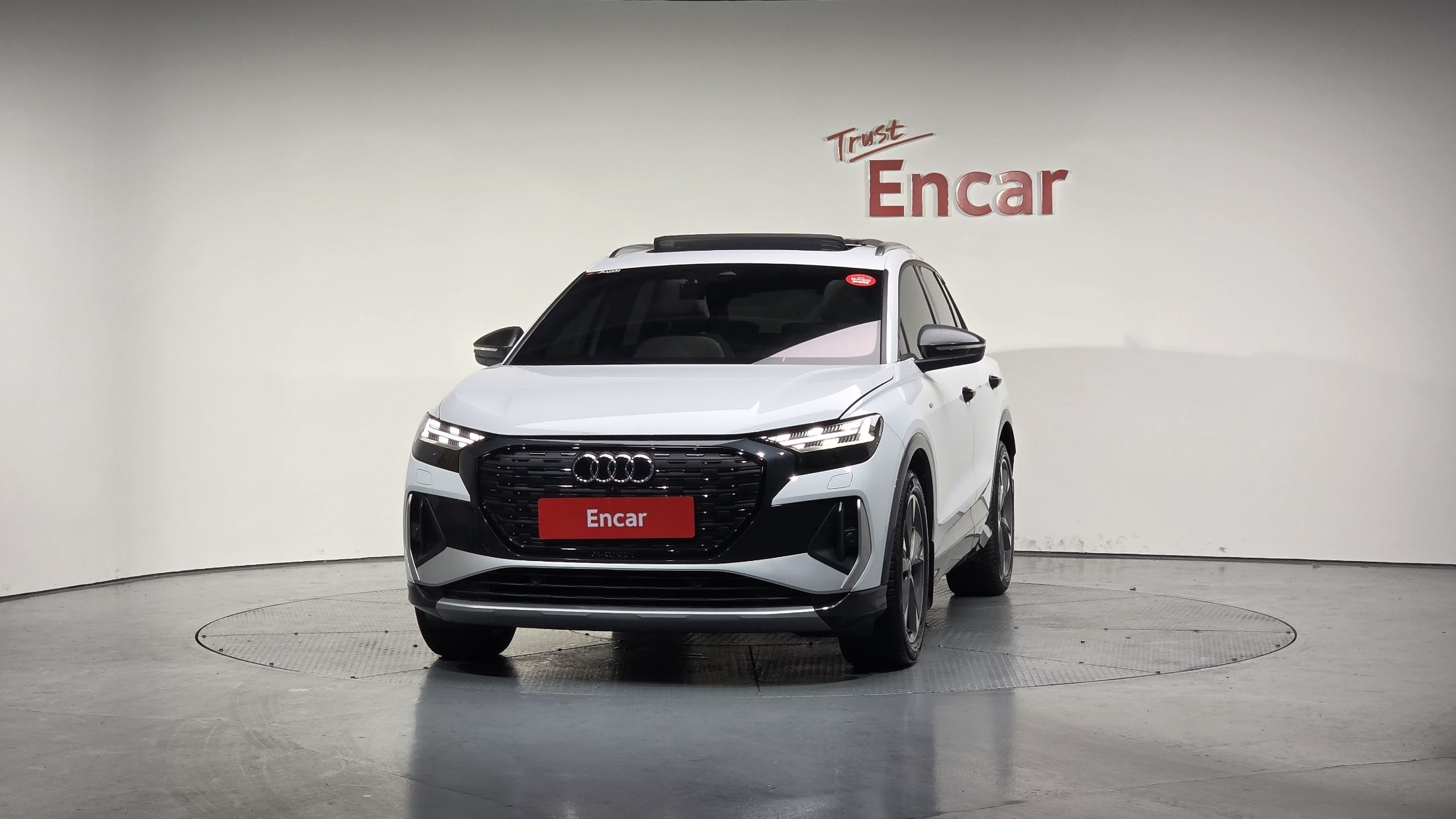 AUDI Q4 E-TRON F4 2022