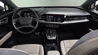 AUDI Q4 E-TRON F4 2022