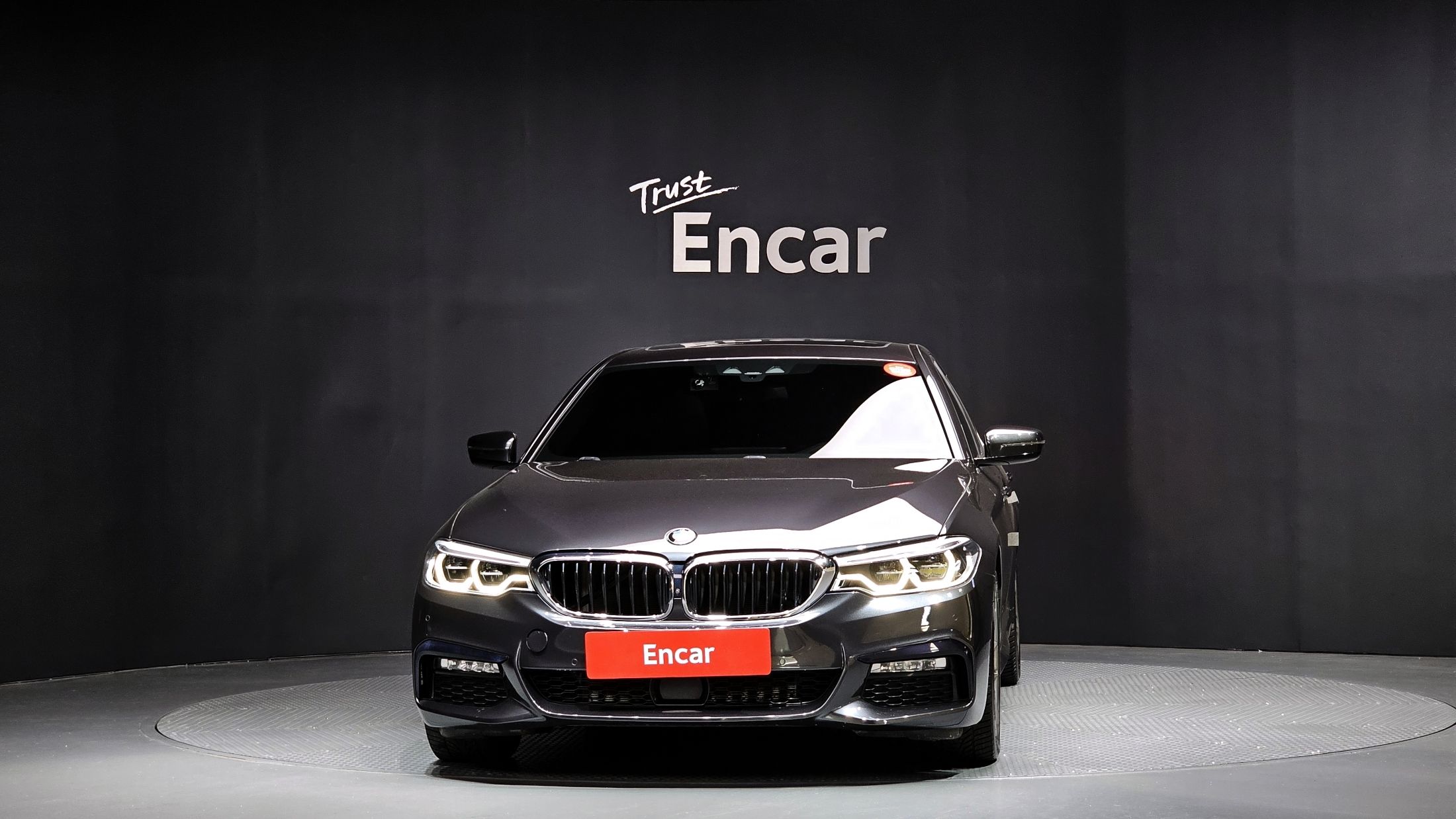 BMW 5-SERIES G30 2018