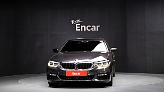 BMW 5-SERIES G30 2018