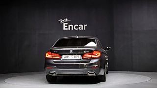 BMW 5-SERIES G30 2018