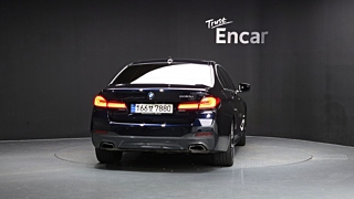 BMW 5-SERIES G30 2021