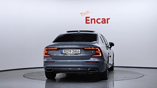 VOLVO S60 2021