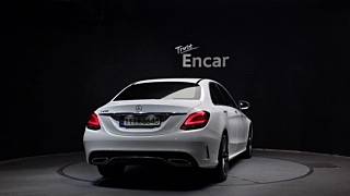 MERCEDES BENZ C-CLASS W205 2021