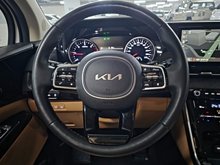 KIA CARNIVAL 2023
