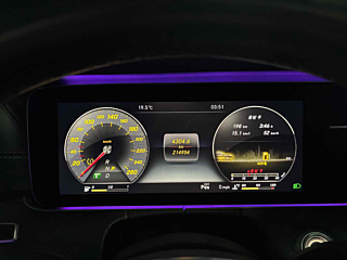 MERCEDES BENZ E-CLASS W213 2017