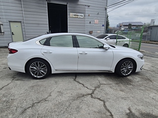 HYUNDAI GRANDEUR IG 2017