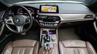 BMW 5-SERIES G30 2019