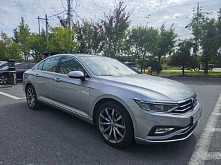 VOLKSWAGEN PASSAT GT B8 2022