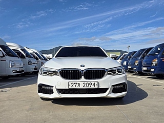 BMW 5-SERIES G30 2017