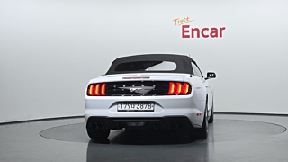 FORD MUSTANG 2020