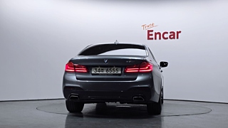 BMW 5-SERIES G30 2017