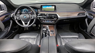 BMW 5-SERIES G30 2017