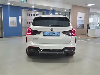 BMW IX3 2022